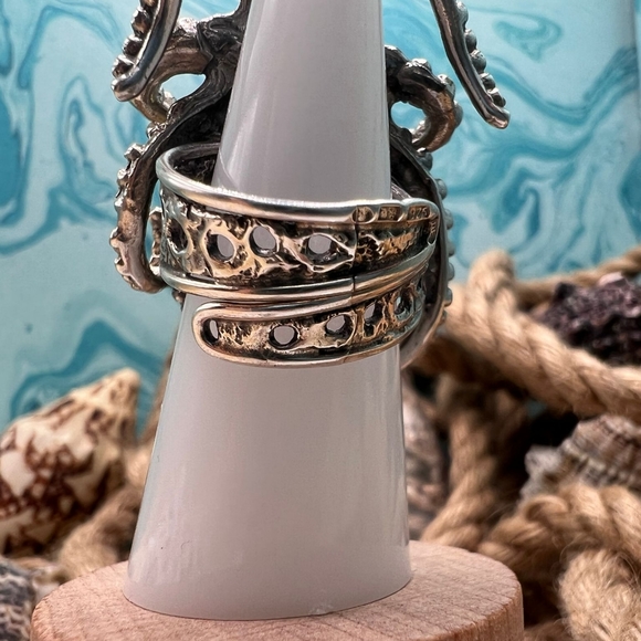 Large sliver ring with green Baltic amber - Picture 4 of 5